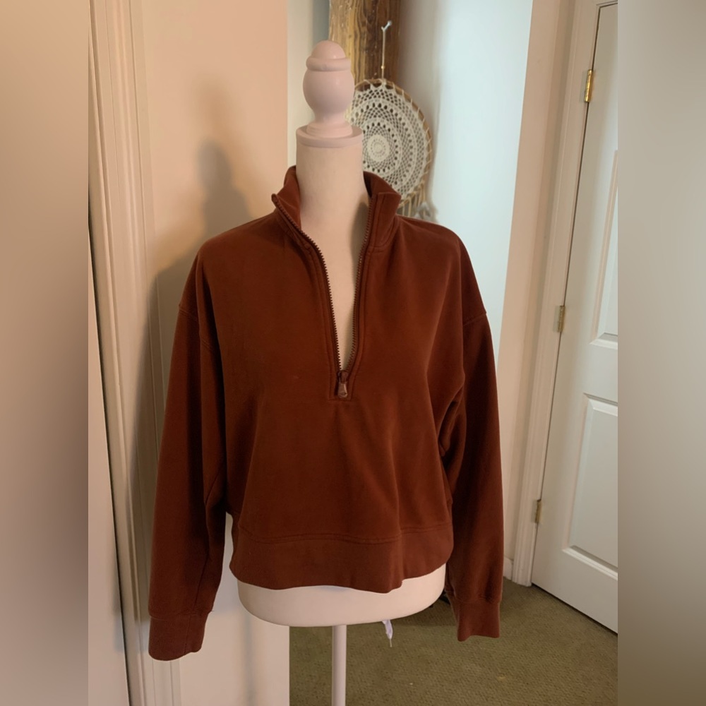 Fabletics Cropped 3/4 Zip Sweater